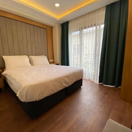 Pege Otel 3*